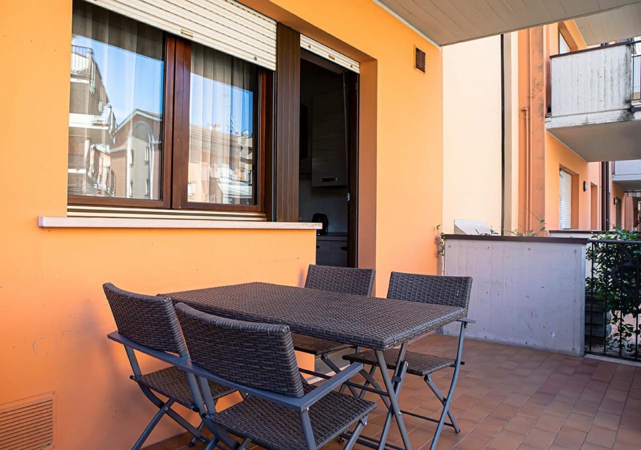 Sirmione Acque Del Garda Apartments מראה חיצוני תמונה