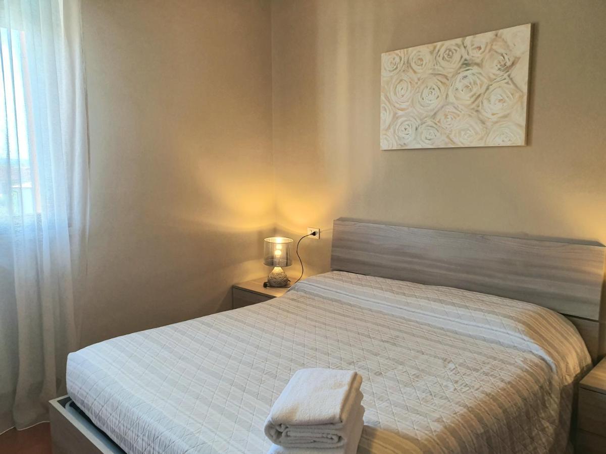 Sirmione Acque Del Garda Apartments מראה חיצוני תמונה