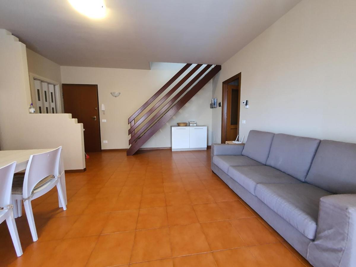 Sirmione Acque Del Garda Apartments מראה חיצוני תמונה