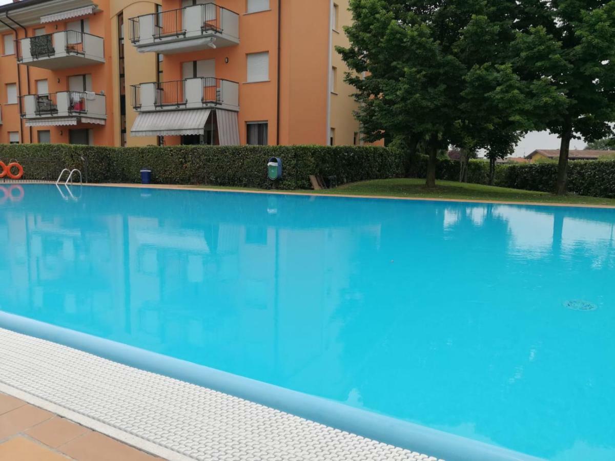 Sirmione Acque Del Garda Apartments מראה חיצוני תמונה